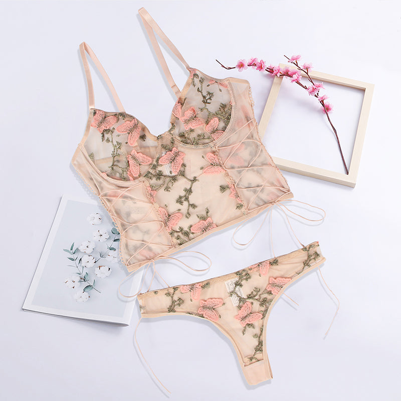 Plus Size Butterfly Embroidery Sexy Lingerie Set